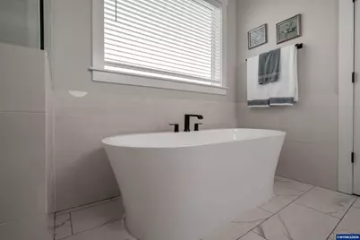 494 Troon Av, Woodburn, OR 97071 - Photo 23