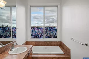 3413 SE Shoreline Dr, Corvallis, OR 97333 - Photo 35