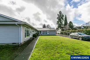 271 SE Washington St, Dallas, OR 97338 - Photo 3