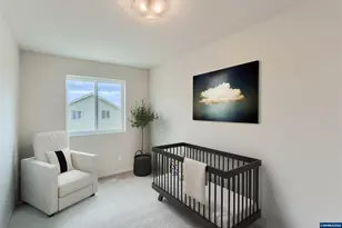 2402 Sawtelle Dr, Woodburn, OR 97071 - Photo 15