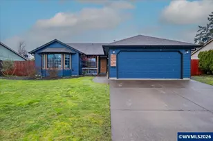 701 SE Juniper Ave, Dallas, OR 97338 - Photo 1