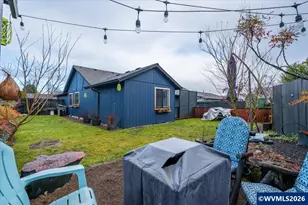 701 SE Juniper Ave, Dallas, OR 97338 - Photo 41