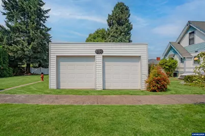 488 S 2nd St, Lebanon, OR 97355 - Photo 37