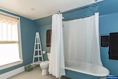 488 S 2nd St, Lebanon, OR 97355 - Photo 17