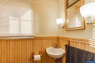 488 S Second St, Lebanon, OR 97355 - Photo 11