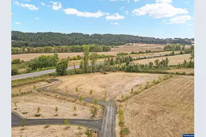 360 NW (Next To) Earliblue Dr, Corvallis, OR 97330 - Photo 23