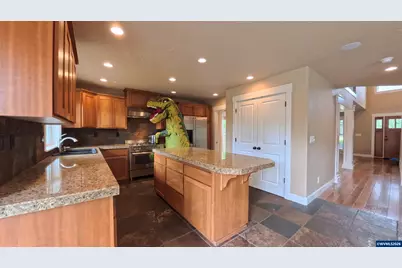 3796 Illahe Hill Rd S, Salem, OR 97302 - Photo 17