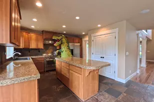 3796 Illahe Hill Rd S, Salem, OR 97302 - Photo 17