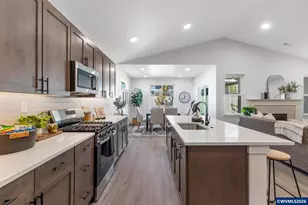 3213 S 13th St, Lebanon, OR 97355 - Photo 7