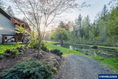 42801 Island Inn Dr, Lebanon, OR 97355 - Photo 41