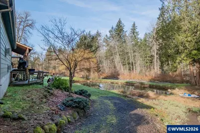 42801 Island Inn Dr, Lebanon, OR 97355 - Photo 15