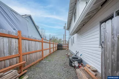 960 7th Av, Sweet Home, OR 97386 - Photo 35