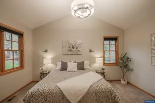 3755 NW Lark Pl, Corvallis, OR 97330 - Photo 15