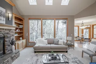 3755 NW Lark Pl, Corvallis, OR 97330 - Photo 3