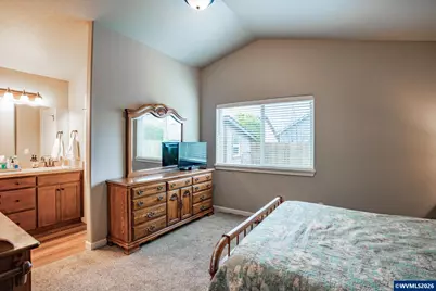 361 W Jadon Dr, Lebanon, OR 97355 - Photo 5