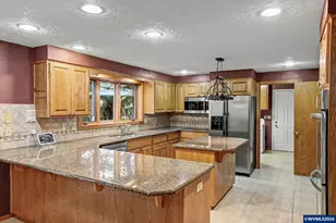 6783 Rippling Brook Dr SE, Salem, OR 97317 - Photo 15