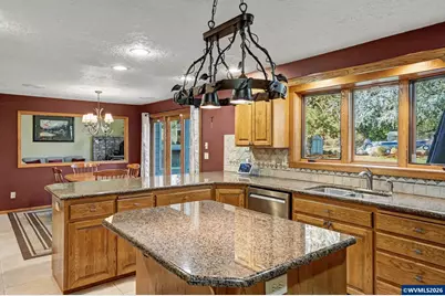 6783 Rippling Brook Dr SE, Salem, OR 97317 - Photo 17