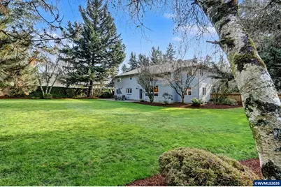 6783 Rippling Brook Dr SE, Salem, OR 97317 - Photo 43