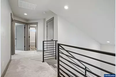 1375 Titan Dr NW, Salem, OR 97304 - Photo 29