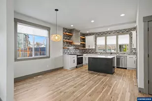 1375 Titan Dr NW, Salem, OR 97304 - Photo 13