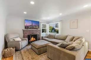 1895 20th St NE, Salem, OR 97301 - Photo 7