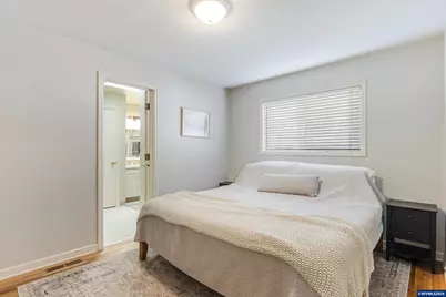 1895 20th St NE, Salem, OR 97301 - Photo 25