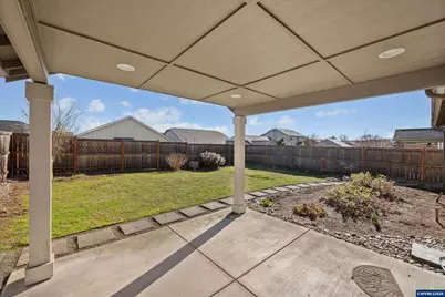 578 SE Lines St, Dallas, OR 97338 - Photo 23