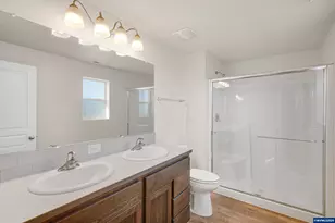 578 SE Lines St, Dallas, OR 97338 - Photo 17