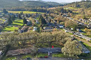 241 NE Azalea Dr, Corvallis, OR 97330 - Photo 33