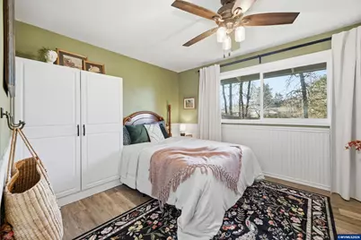 241 NE Azalea Dr, Corvallis, OR 97330 - Photo 21