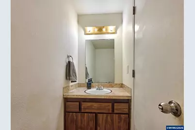 1106 Royalty Dr NE, Salem, OR 97301 - Photo 25