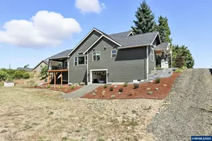 2049 SE Arrowwood Ave, Dallas, OR 97338 - Photo 35