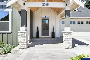 2049 SE Arrowwood Ave, Dallas, OR 97338 - Photo 3