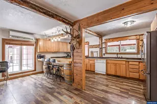 52531 Lost Ponderosa Rd, La Pine, OR 97739 - Photo 5