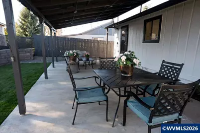 4454 York Av NE, Salem, OR 97305 - Photo 9