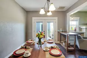 318 Koons St, Silverton, OR 97381 - Photo 11