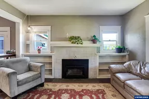 318 Koons St, Silverton, OR 97381 - Photo 7