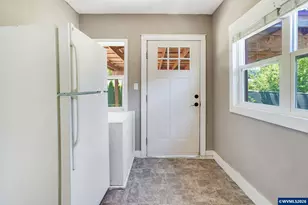 318 Koons St, Silverton, OR 97381 - Photo 17