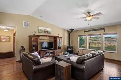 47364 Lyons Mill City Dr, Lyons, OR 97358 - Photo 11