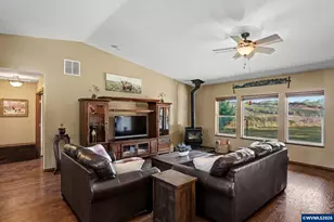 47364 Lyons Mill City Dr, Lyons, OR 97358 - Photo 11