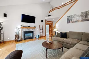 35676 Oak View Dr, Brownsville, OR 97327 - Photo 3