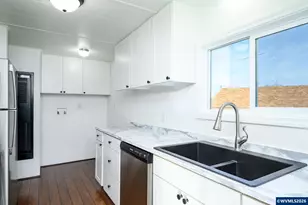 500 N Gilwood St, Carlton, OR 97111 - Photo 9