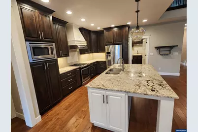 1627 Watson Butte Av SE, Salem, OR 97306 - Photo 11