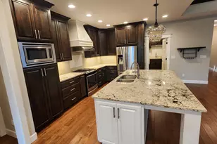 1627 Watson Butte Ave SE, Salem, OR 97306 - Photo 11