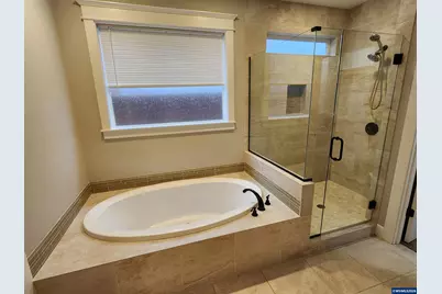 1627 Watson Butte Av SE, Salem, OR 97306 - Photo 17