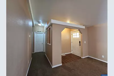 905 Mountain View Dr, Sweet Home, OR 97386 - Photo 13