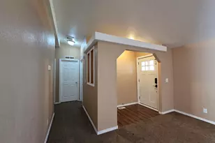 905 Mountain View Dr, Sweet Home, OR 97386 - Photo 13