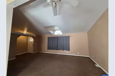 905 Mountain View Dr, Sweet Home, OR 97386 - Photo 11