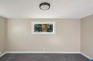 550 Madrona Ave S, Salem, OR 97302 - Photo 19