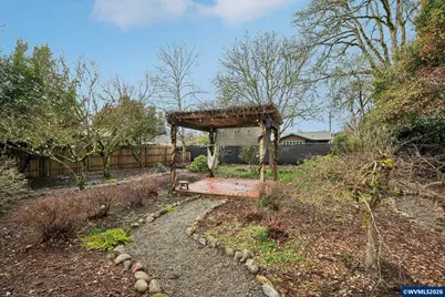 1051 SW Ellis St, Dallas, OR 97338 - Photo 43